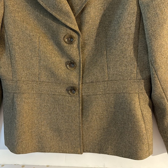 Le Suit Brown 3 Button Blazer Coat Size 12P - Picture 2 of 6